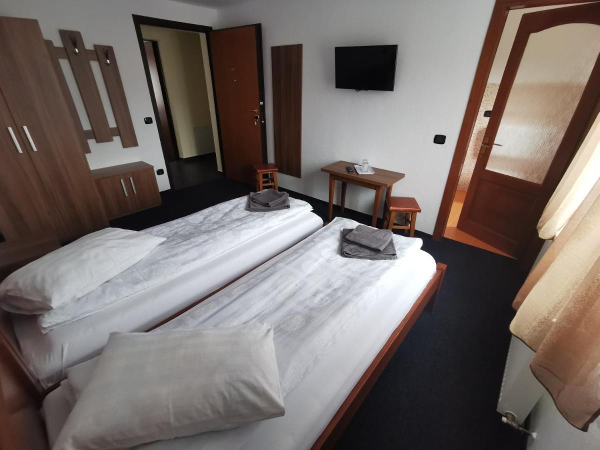 Cabana Cascada Cailor Hotel Borsa  Kültér fotó