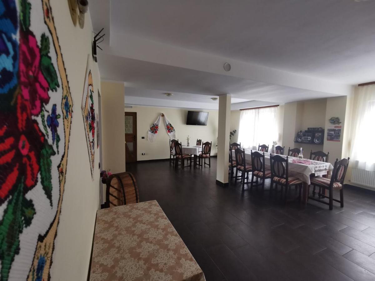 Cabana Cascada Cailor Hotel Borsa  Kültér fotó