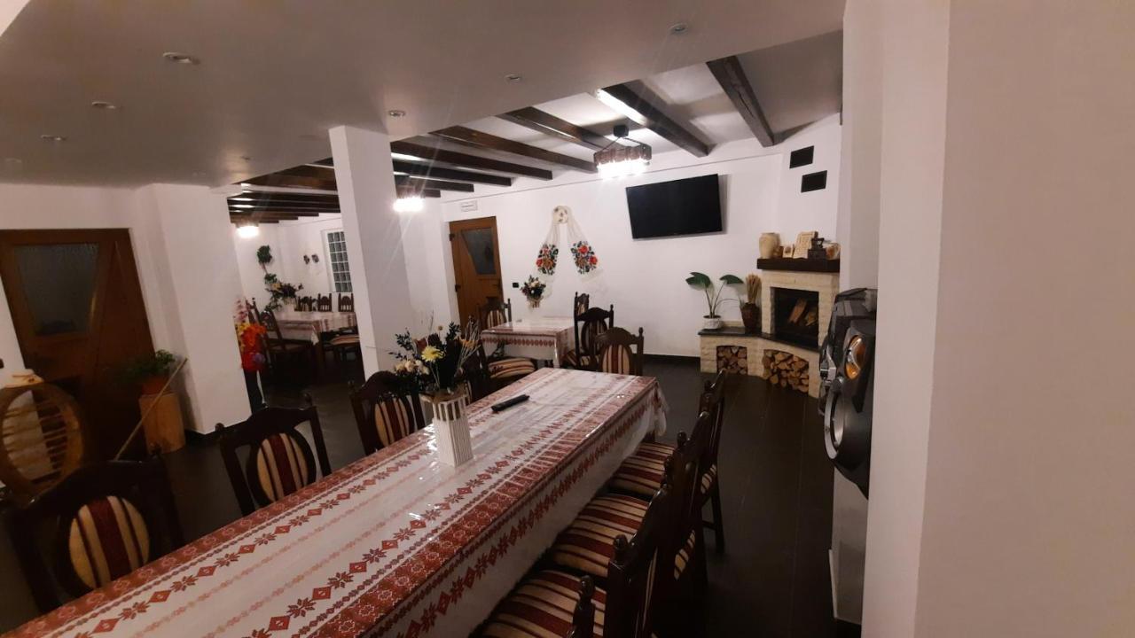 Cabana Cascada Cailor Hotel Borsa  Kültér fotó