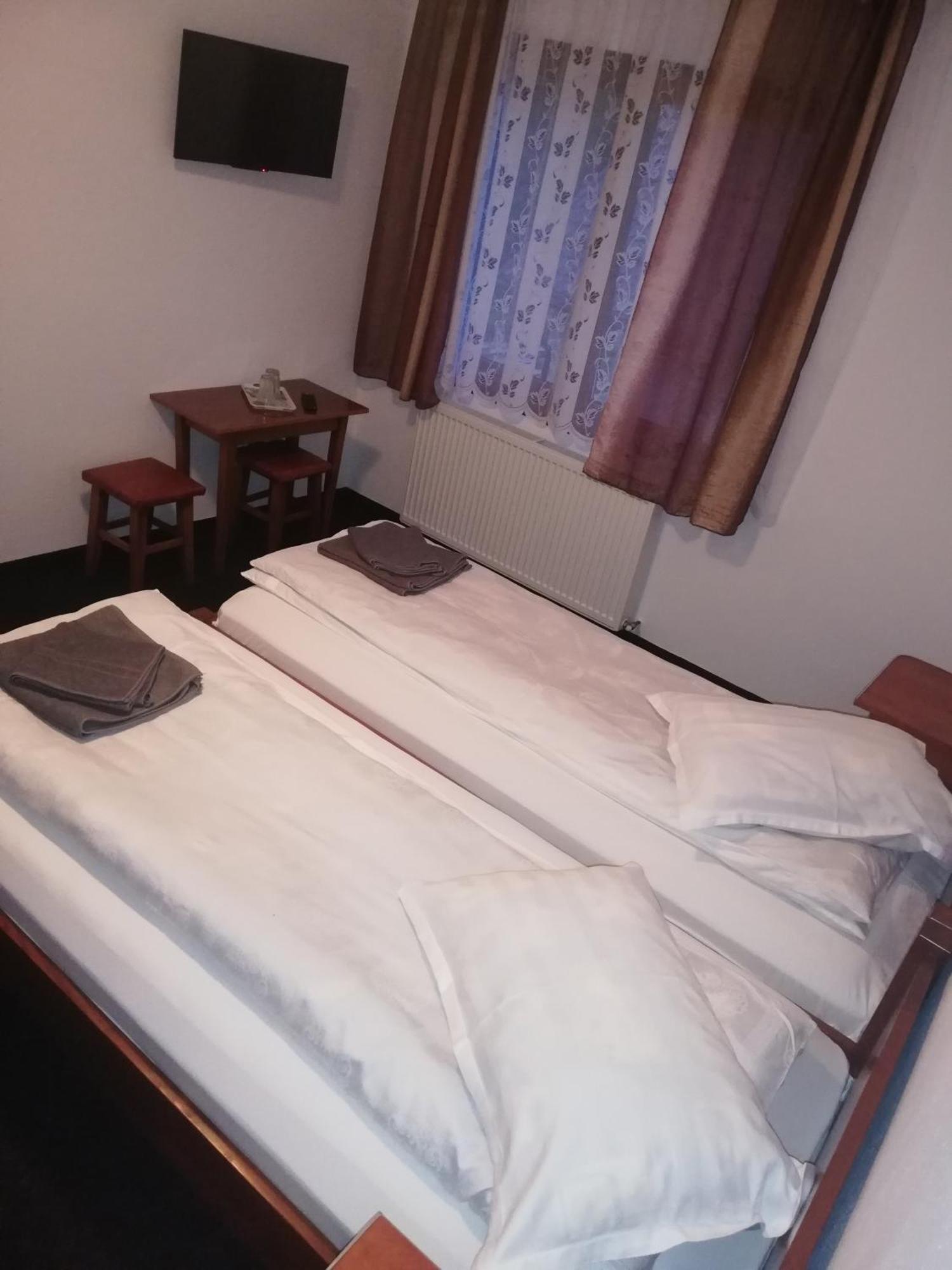Cabana Cascada Cailor Hotel Borsa  Szoba fotó