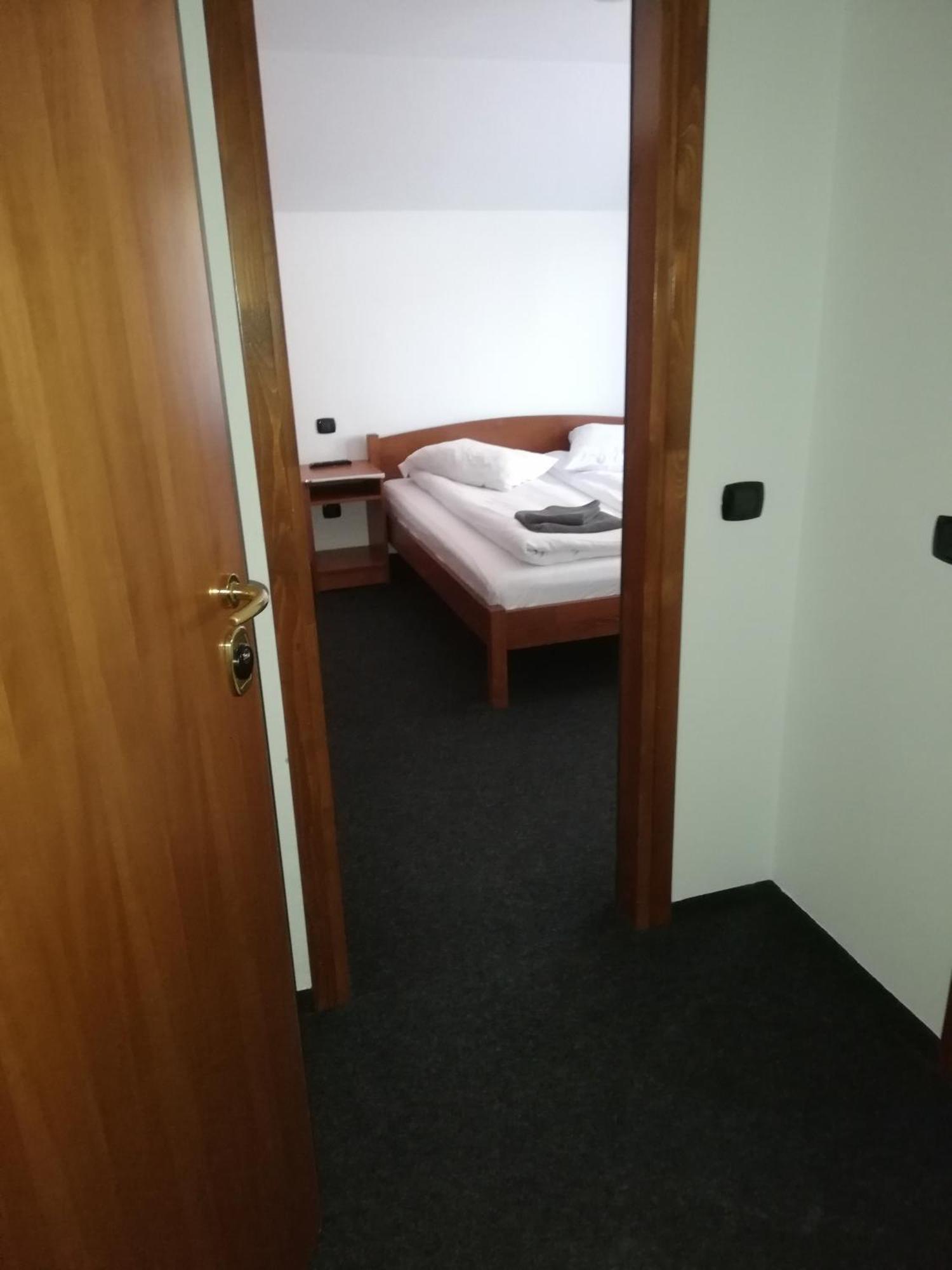 Cabana Cascada Cailor Hotel Borsa  Szoba fotó